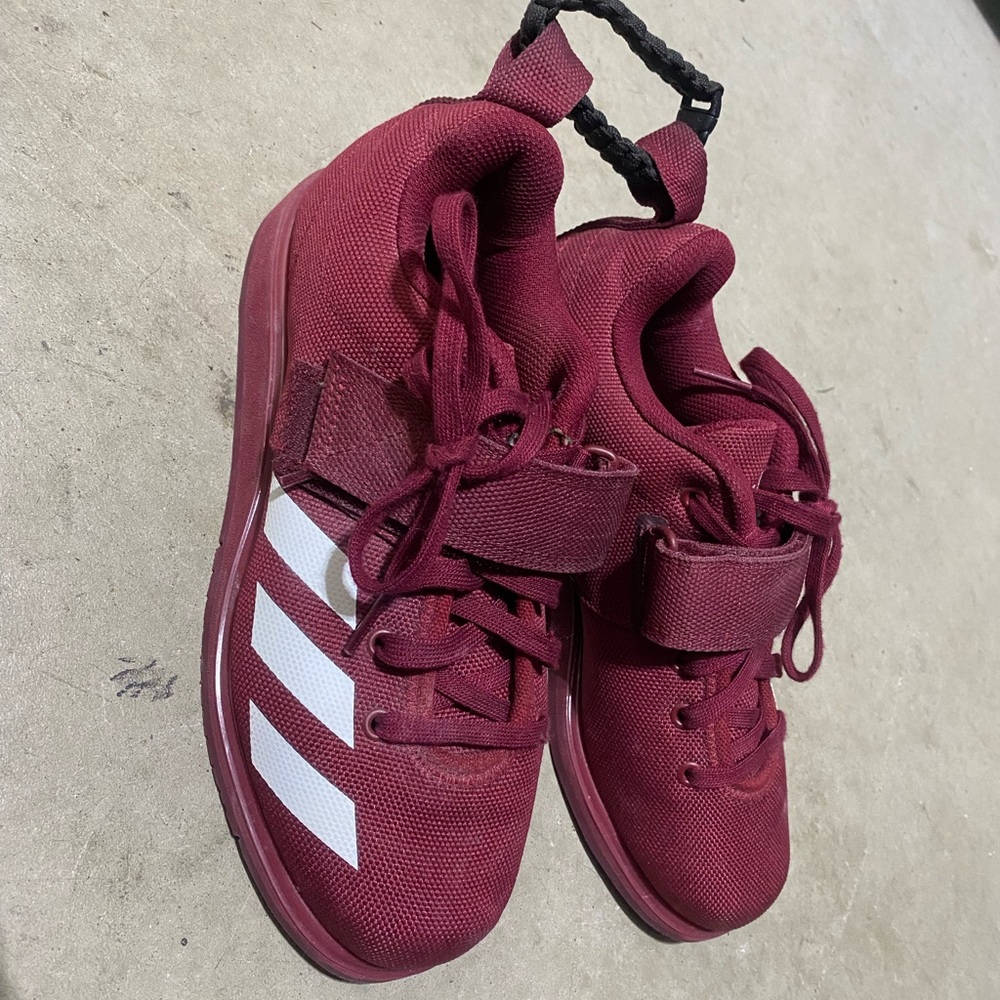 Powerlifting shoes